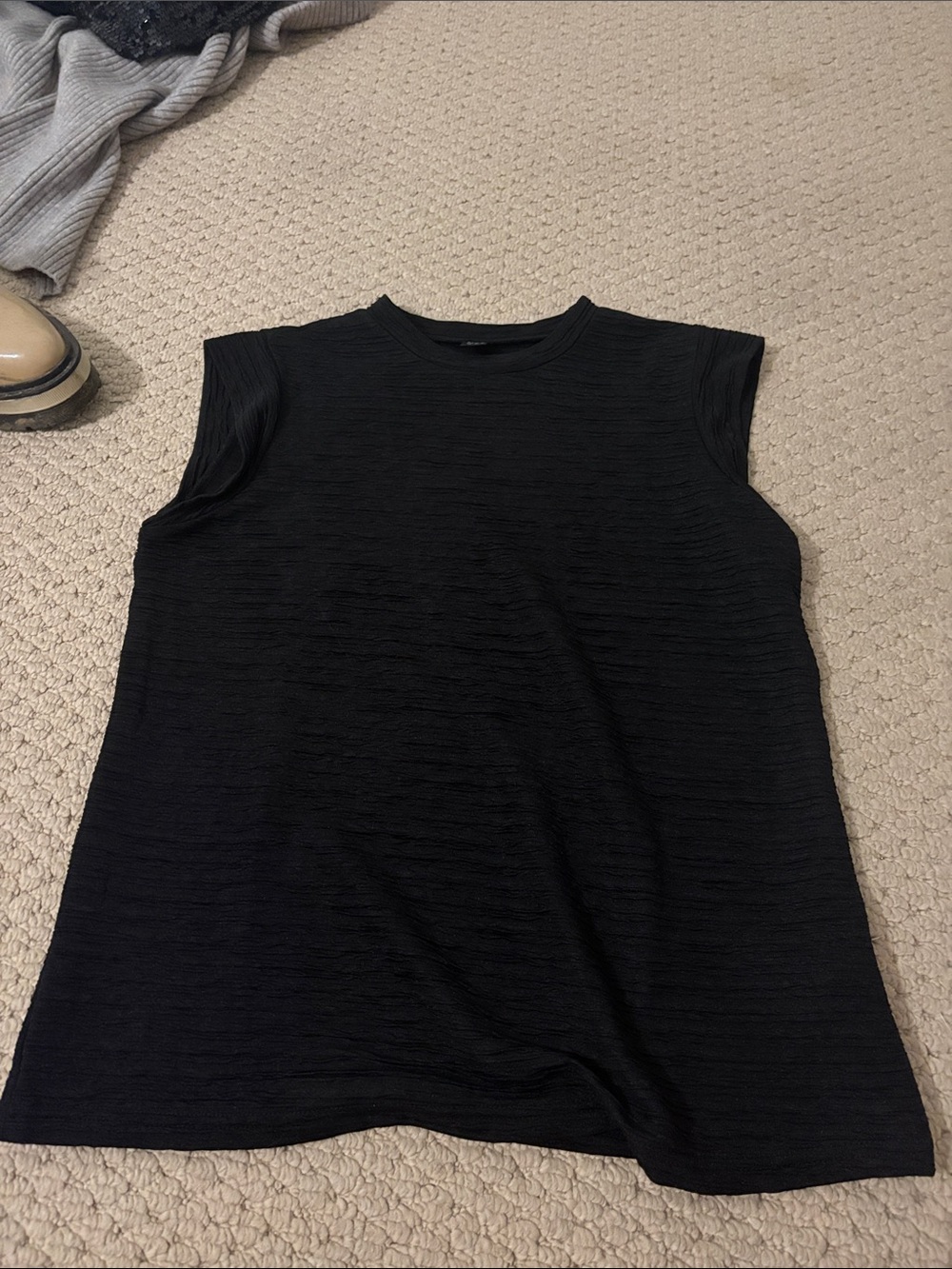 SHEIN Black Sleeveless Textured Crewneck Top